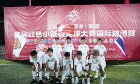 江苏少年足球队勇夺国际杯冠军展现足球新星风采